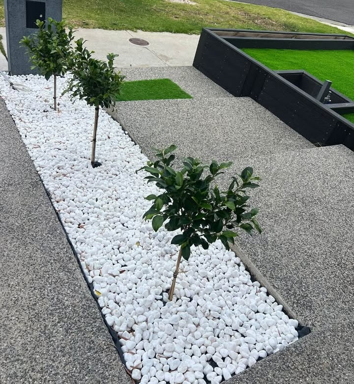 Premium Ultra White Pebbles 20kg | Decorative Garden Stones | Landscaping Rocks